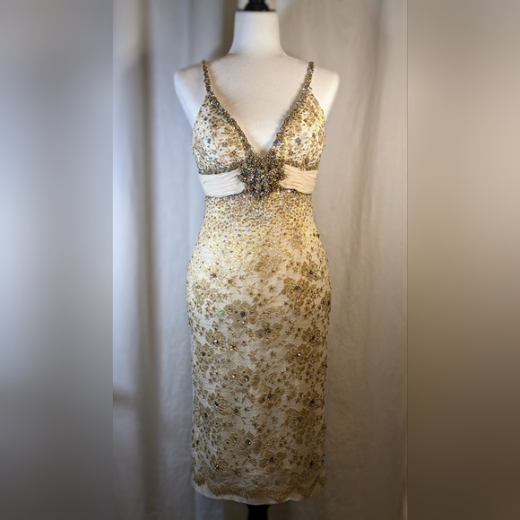 Mandalay Dresses & Skirts - 🎇 Vintage Y2K Gold/Sequin/Lace Cocktail Dress Size 10